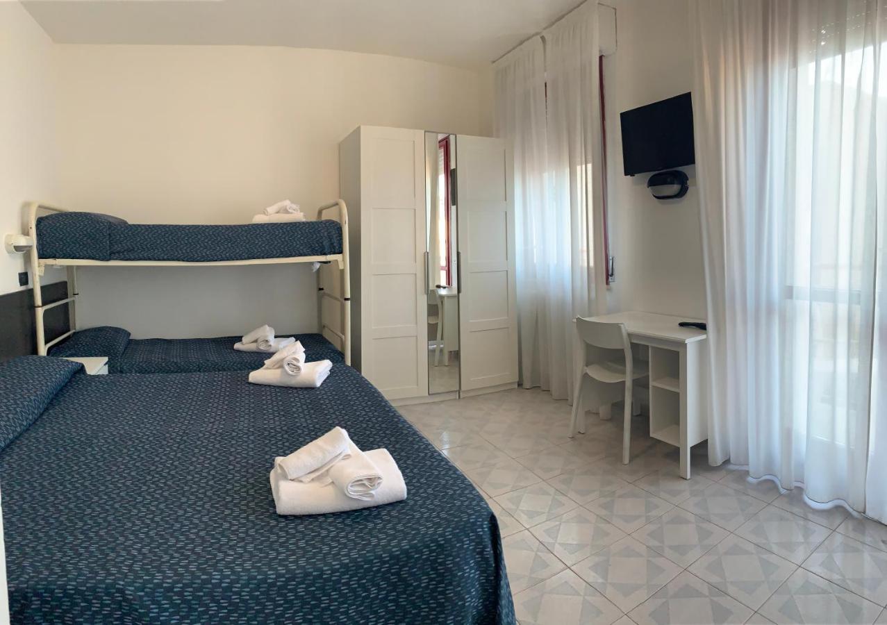 Hotel Marylise Rimini Exteriör bild